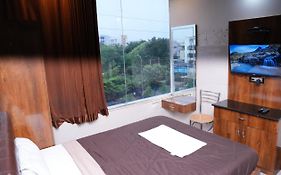 Vaidh Business Hotel 3*